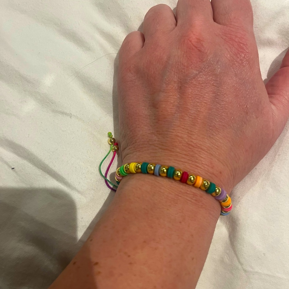 Beaded bracelet (Ella and Let)